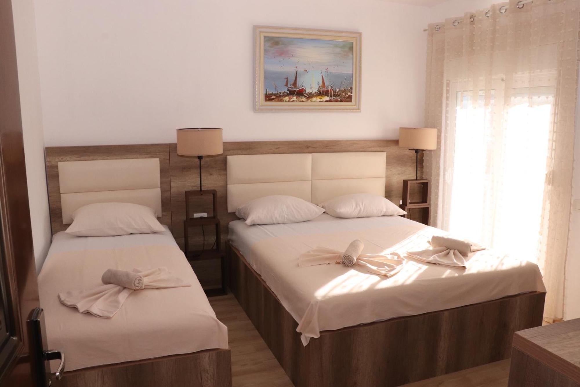 Gjinaj Apartments Улцинь Екстер'єр фото