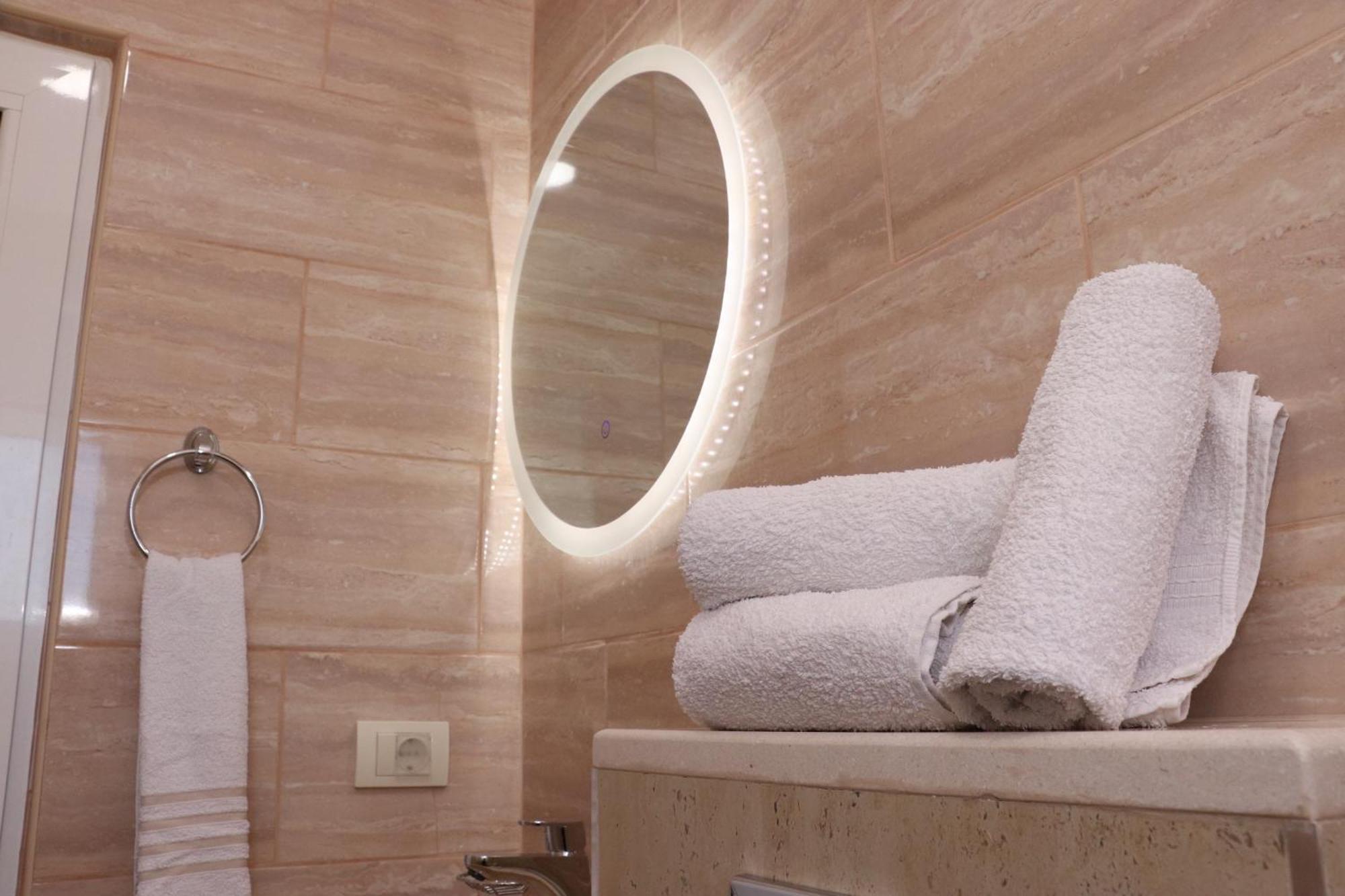 Gjinaj Apartments Улцинь Екстер'єр фото