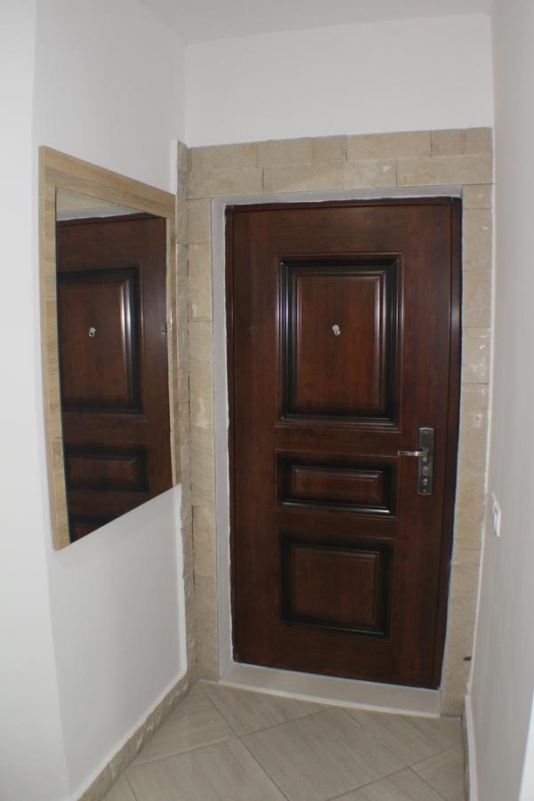 Gjinaj Apartments Улцинь Екстер'єр фото